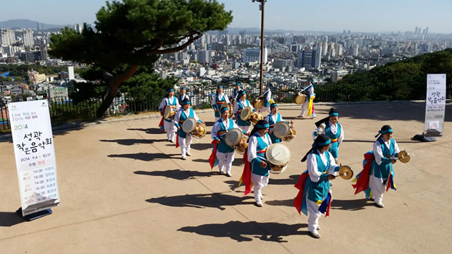 무동놀이, 북청사자놀음, 줄타기 공연 모습