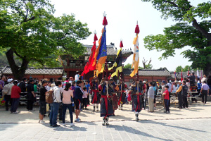 예필 장용영군사 퇴장