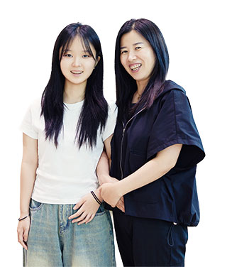 여름밤을 수놓는 현대서커스의 마법 씨레온 <우산 아래>