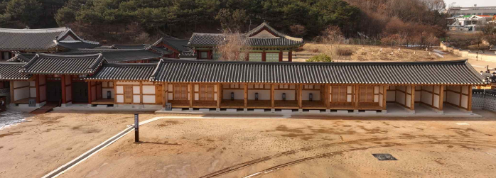 낙남헌 동행각 전경 (선택된 큰 사진)