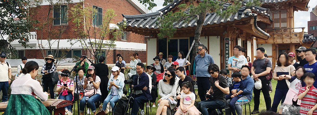 화서사랑채 전시실 모습입니다. 자세한 내용은 본문 참고해 주시기 바랍니다.